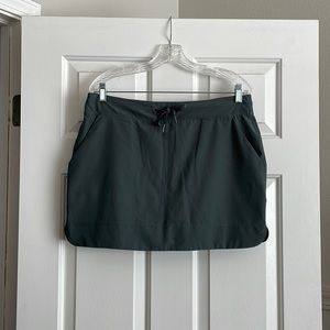 GAIAM skort (jade green)